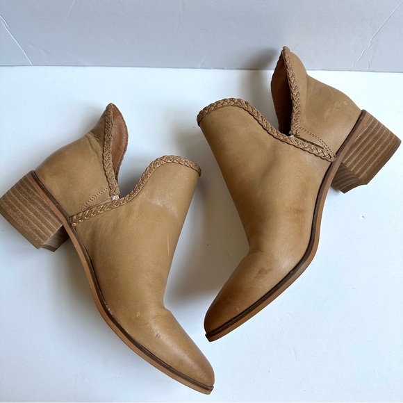 Lucky Brand Shoes - Lucky Brand Terisha Leather Bootie Tan Brown 8.5